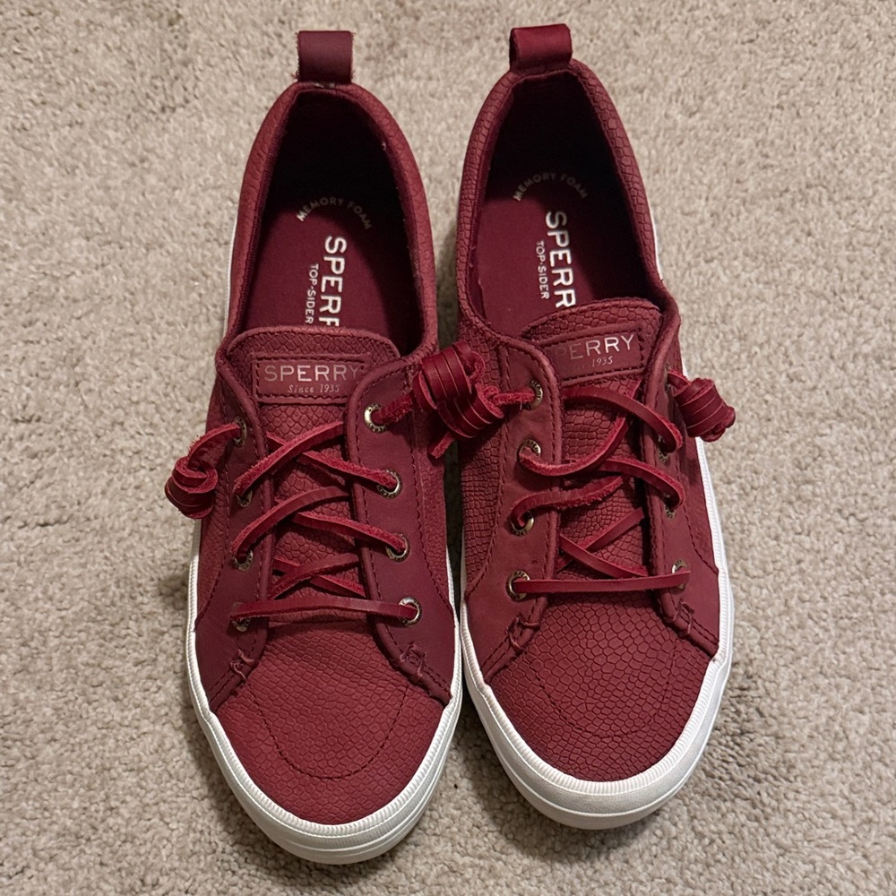 Sperry Women's Burgundy Sneakers